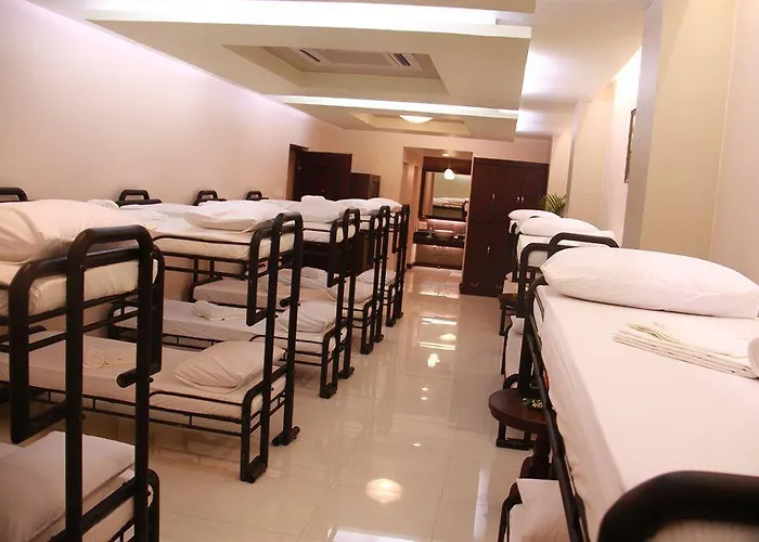 Hotel Oyo 159 San Remigio Pensionne