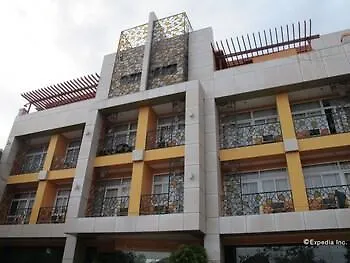 Oyo 159 San Remigio Pensionne 2*