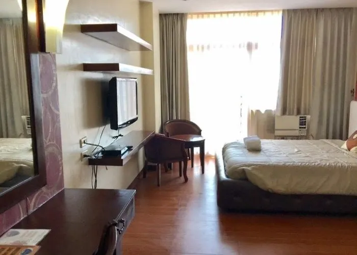 Oyo 159 San Remigio Pensionne Hotel 2*