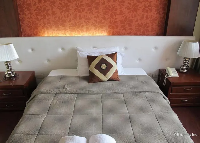 Oyo 159 San Remigio Pensionne Hotel